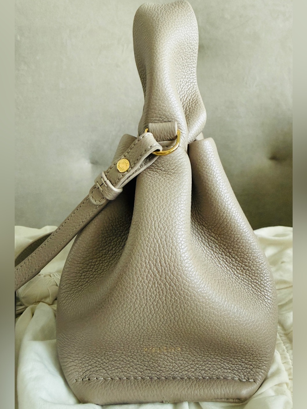 Polene Numero Neuf Mini in Textured Taupe - Picture 3 of 13
